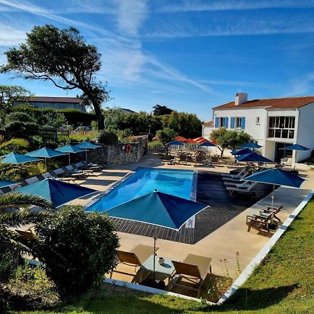 Hotel Ile De Lumiere ลาโกตินิแยร์ ภายนอก รูปภาพ