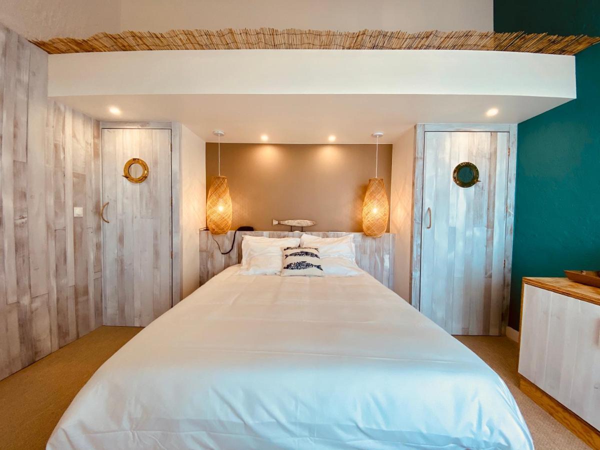 Hotel Ile De Lumiere ลาโกตินิแยร์ ภายนอก รูปภาพ