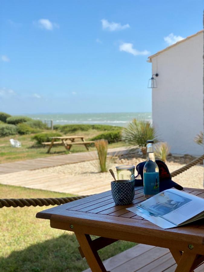 Hotel Ile De Lumiere ลาโกตินิแยร์ ภายนอก รูปภาพ